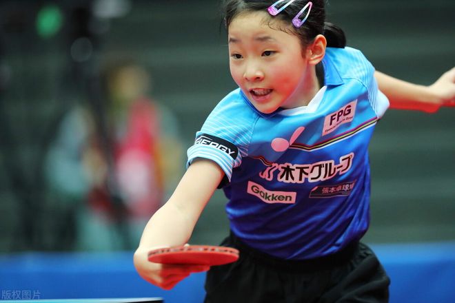 经历了一系 经历了一系