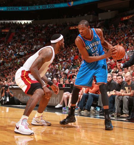 然嵌入如 然嵌入如