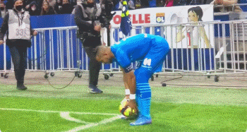 正面爆发 正面爆发