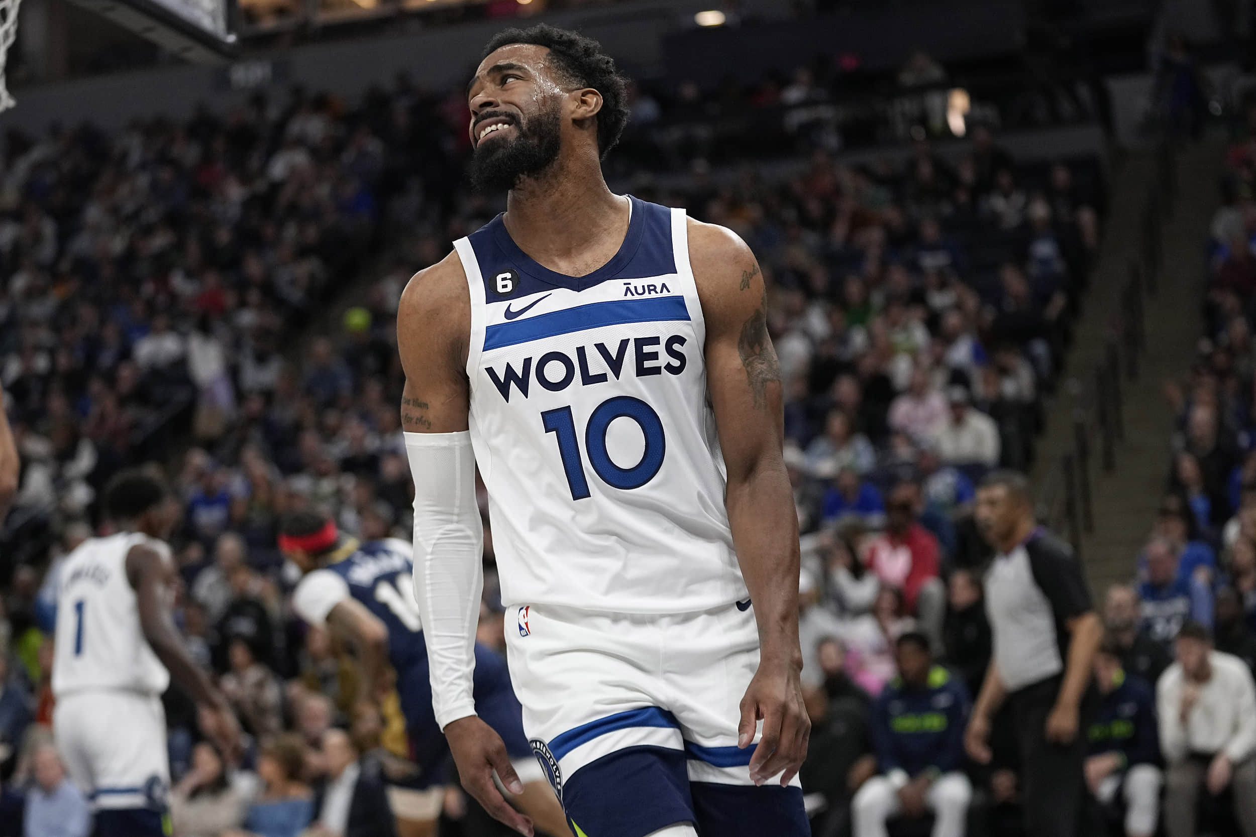 横向移动弱 横向移动弱